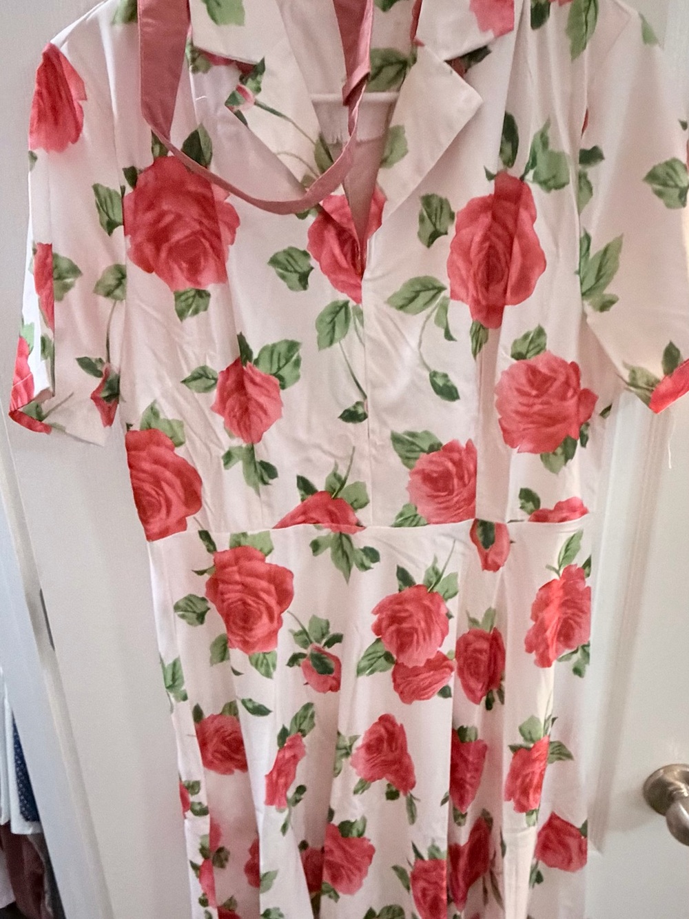 NWT- Retro Stage Women's White Midi Dress with Pink Rose Print-xl